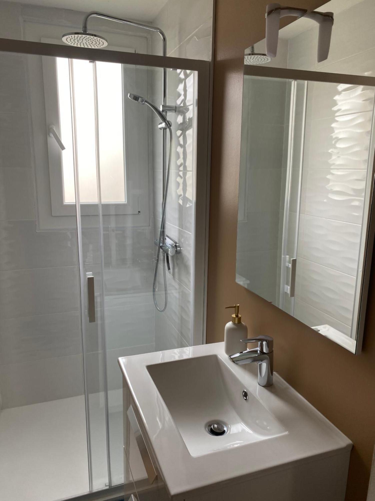 Le 122 - Parking Appartement Rodez Buitenkant foto